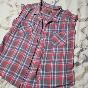 Jachs Girlfriend Women's Plaid Sleeveless Shirt. Size XL